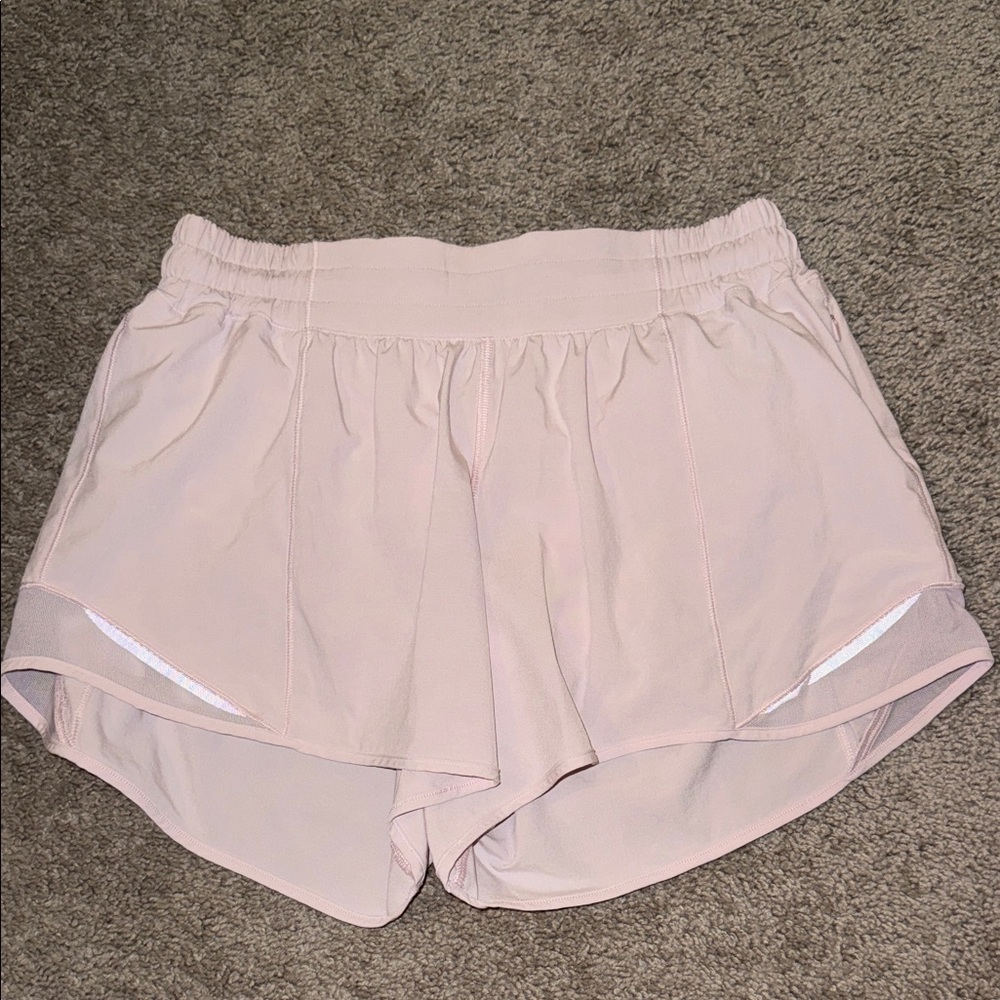 Lululemon Hotty Hot Shorts 4”